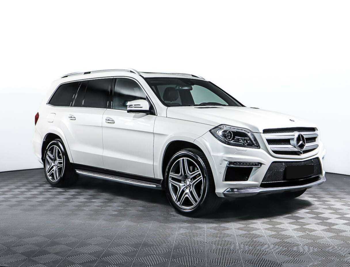 Mercedes-Benz GL-Класс 2015 года с пробегом. Фото: #2