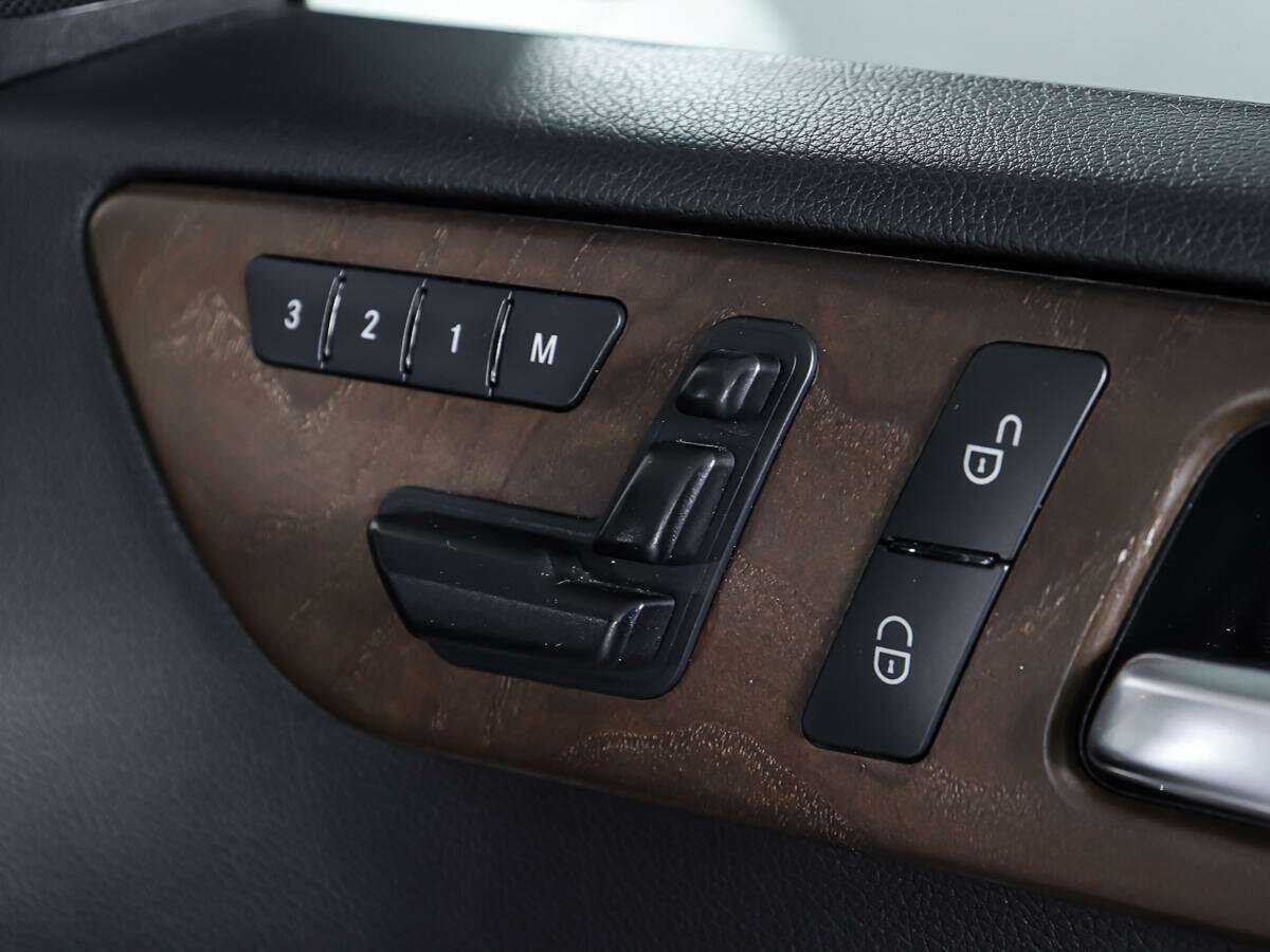 Mercedes-Benz GL-Класс 2015 года с пробегом. Фото: #15