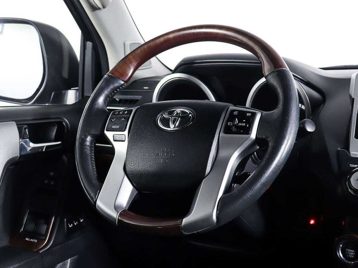 Toyota Land Cruiser Prado 2014 года с пробегом. Фото: #13