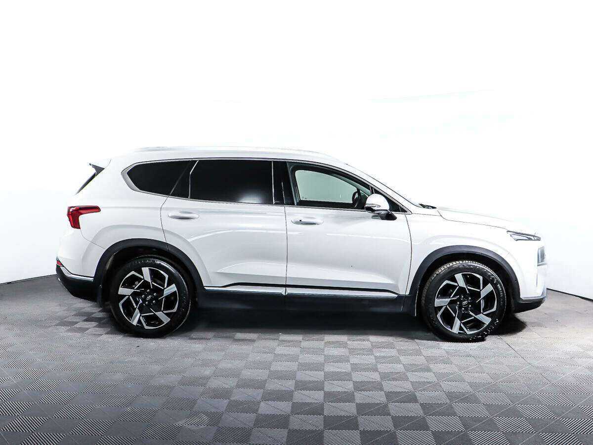 Hyundai Santa Fe 2022 года с пробегом. Фото: #3