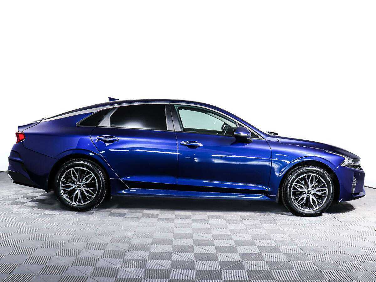 Kia K5 2021 года с пробегом. Фото: #3