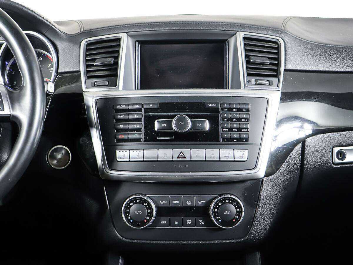 Mercedes-Benz GL-Класс 2015 года с пробегом. Фото: #11