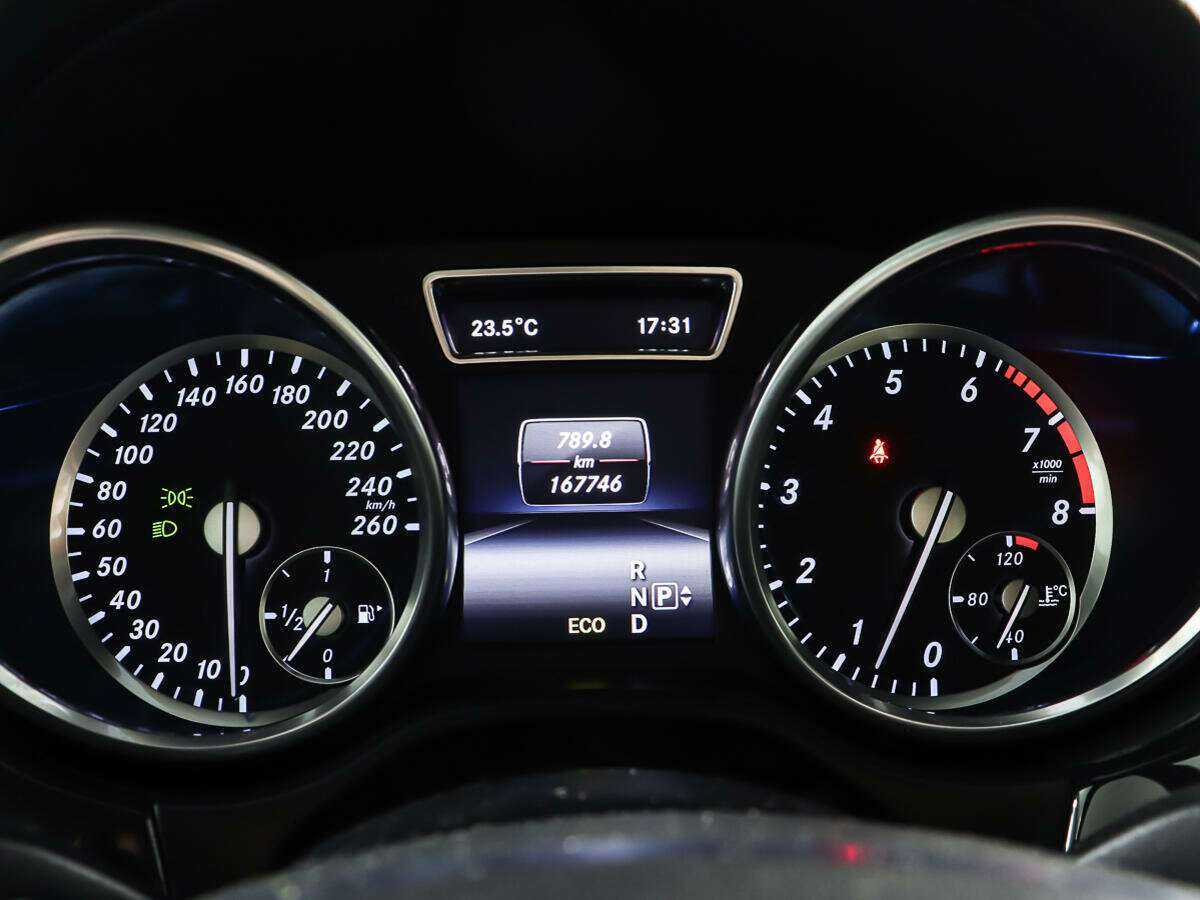 Mercedes-Benz GL-Класс 2015 года с пробегом. Фото: #13