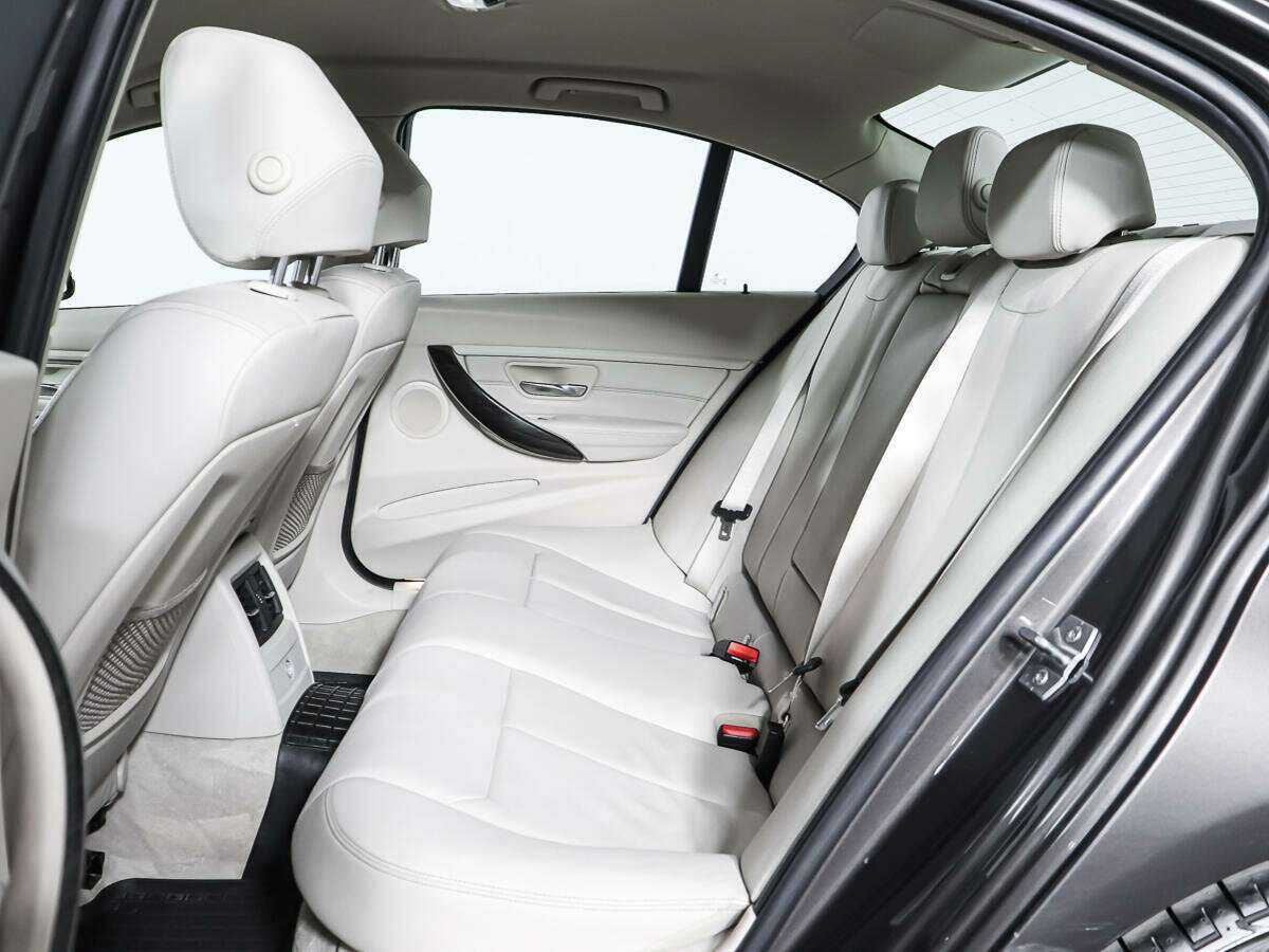 BMW 3 серии 2012 года с пробегом. Фото: #9