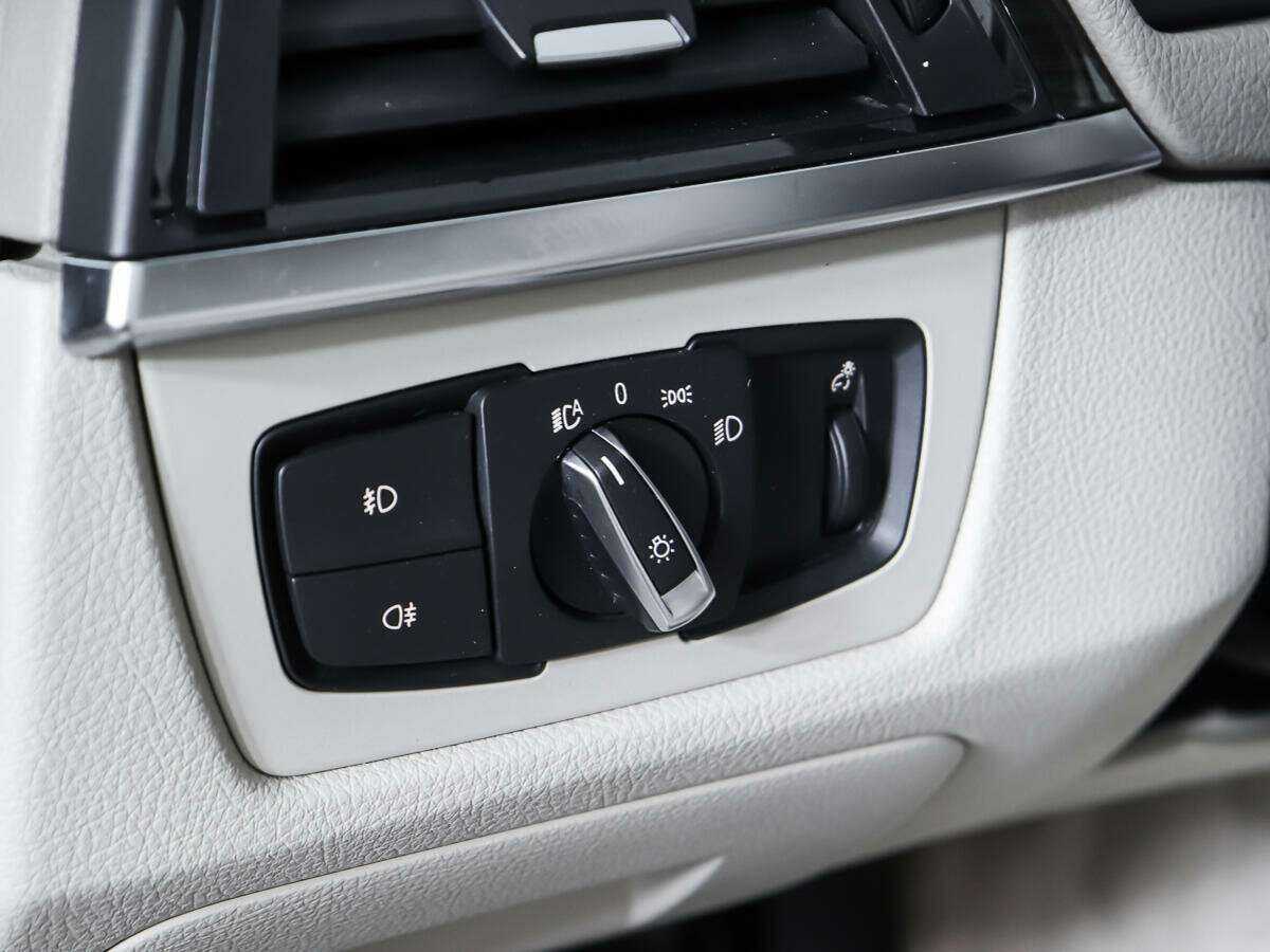 BMW 3 серии 2012 года с пробегом. Фото: #14