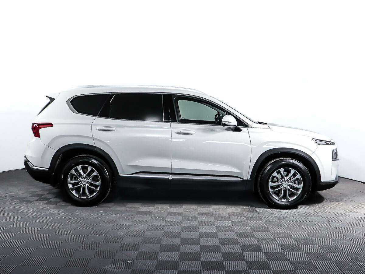 Hyundai Santa Fe 2022 года с пробегом. Фото: #3