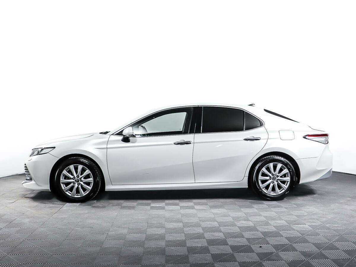 Toyota Camry 2018 года с пробегом. Фото: #7