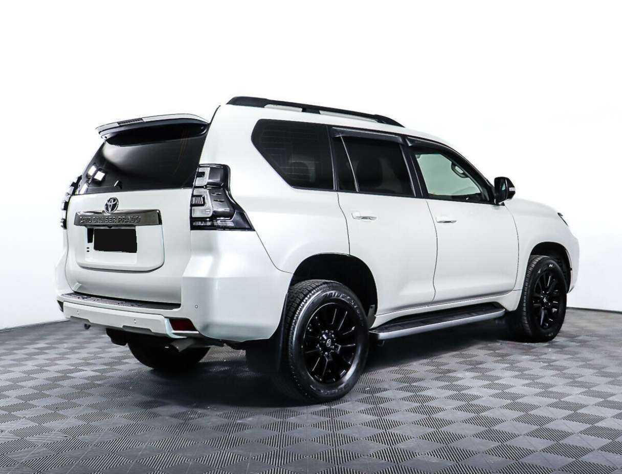 Toyota Land Cruiser Prado 2020 года с пробегом. Фото: #4