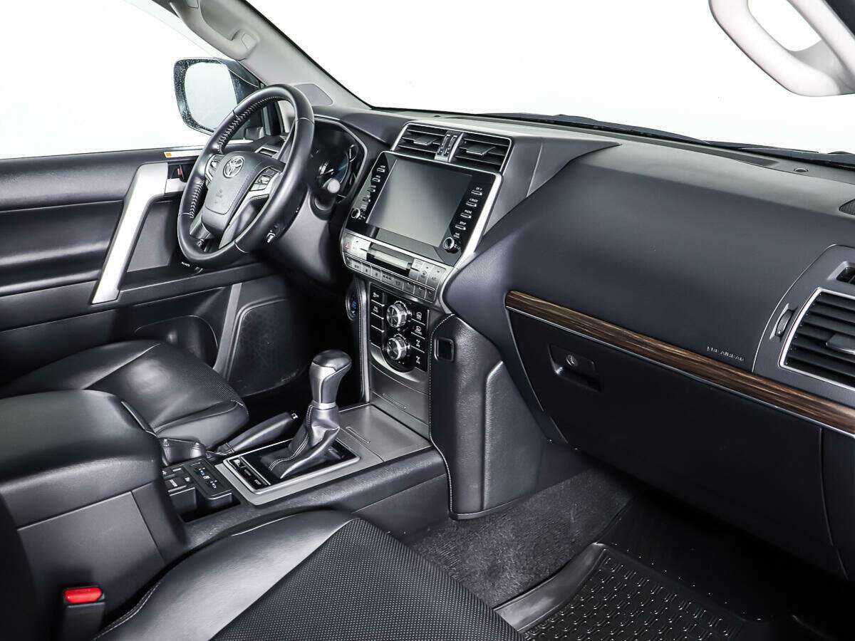 Toyota Land Cruiser Prado 2020 года с пробегом. Фото: #8