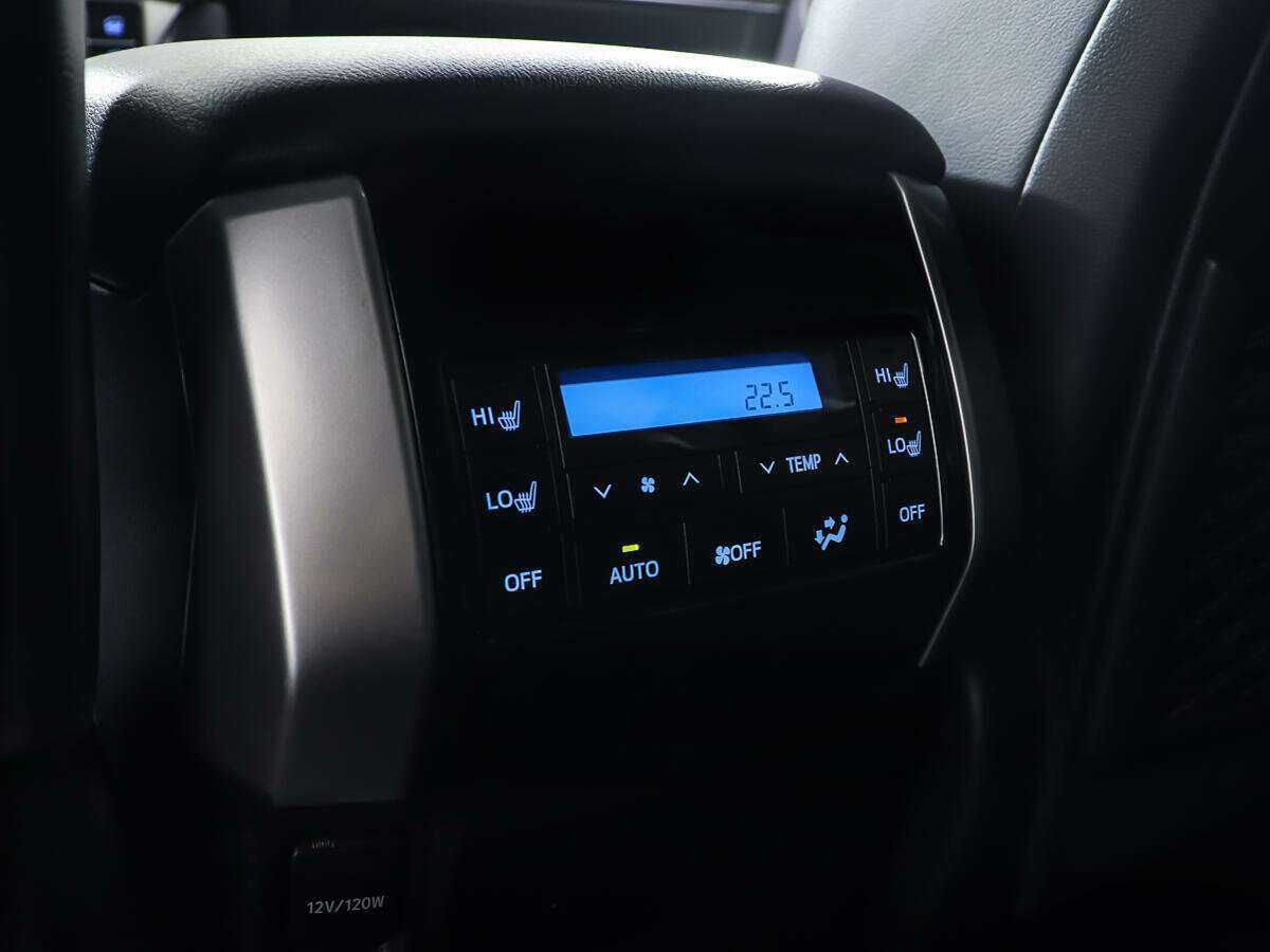 Toyota Land Cruiser Prado 2020 года с пробегом. Фото: #21