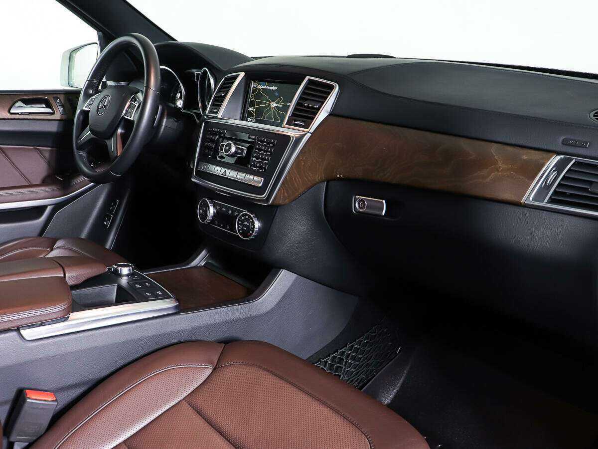 Mercedes-Benz GL-Класс 2014 года с пробегом. Фото: #10