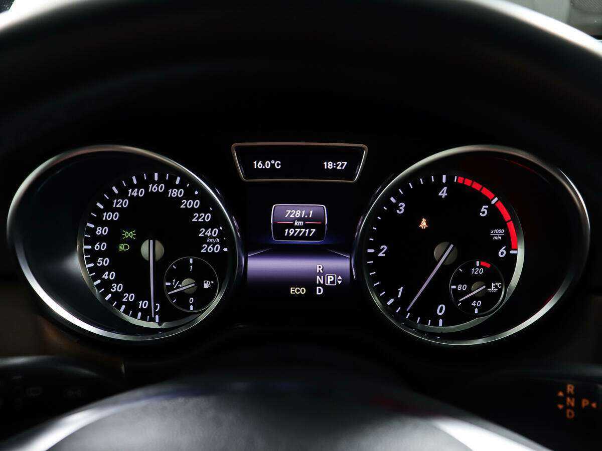 Mercedes-Benz GL-Класс 2014 года с пробегом. Фото: #12