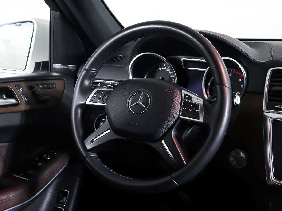 Mercedes-Benz GL-Класс 2014 года с пробегом. Фото: #13