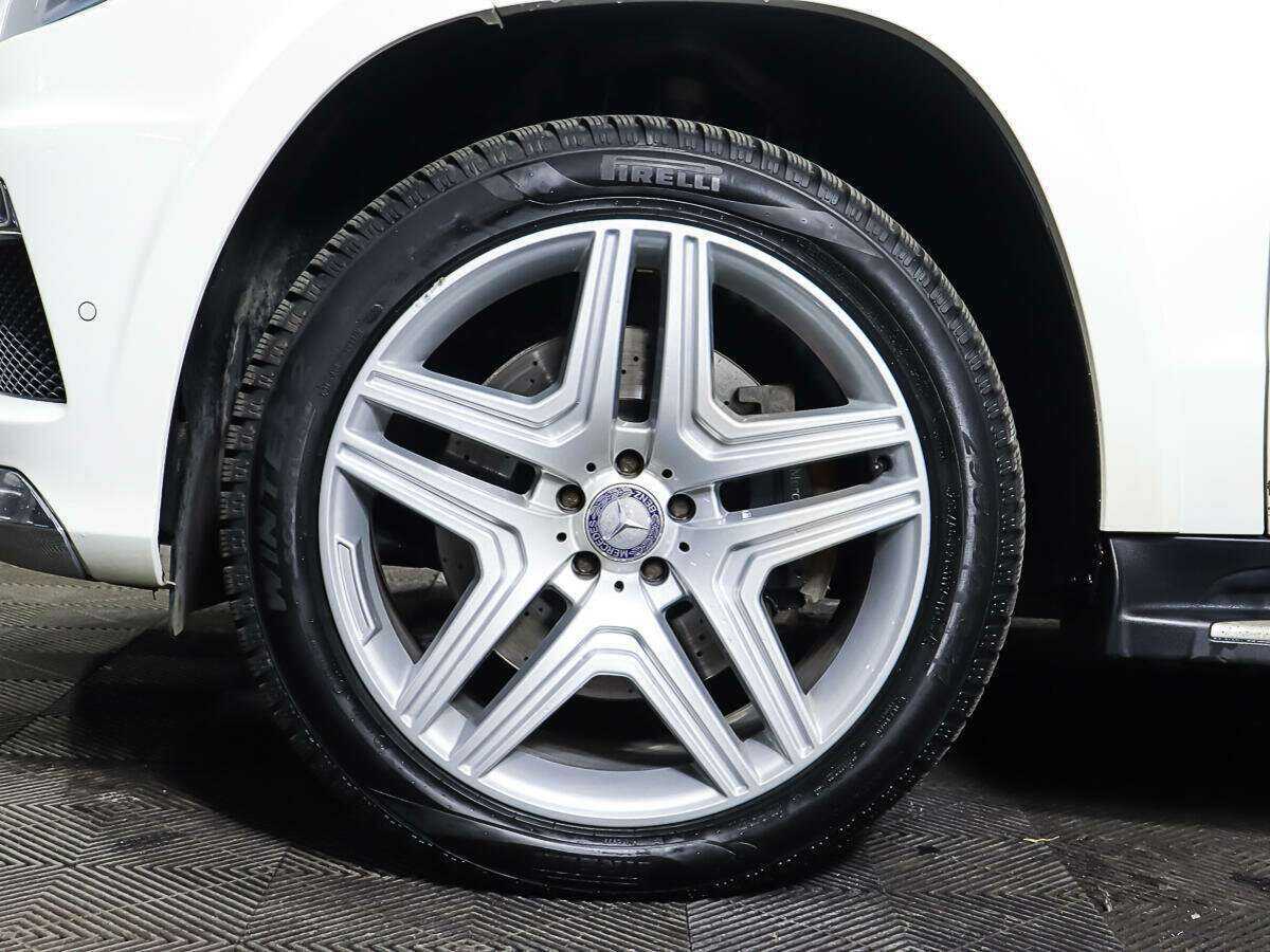 Mercedes-Benz GL-Класс 2014 года с пробегом. Фото: #18