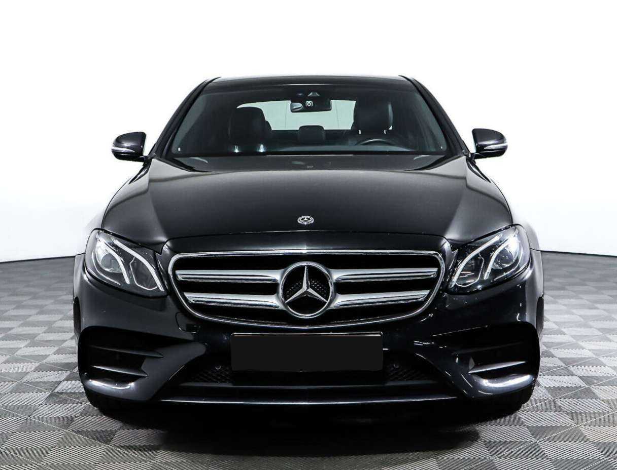 Mercedes-Benz E-Класс 2017 года с пробегом. Фото: #1