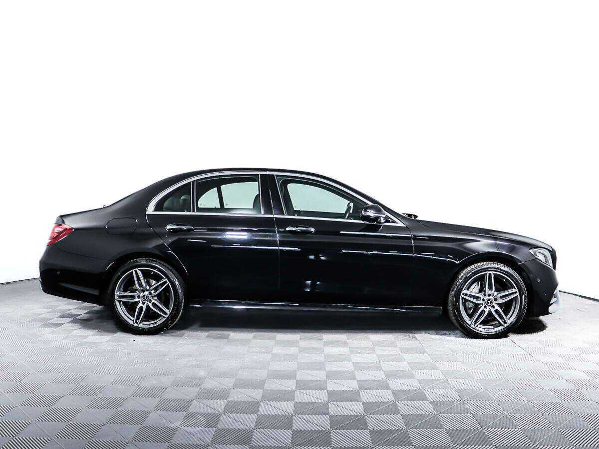 Mercedes-Benz E-Класс 2017 года с пробегом. Фото: #3