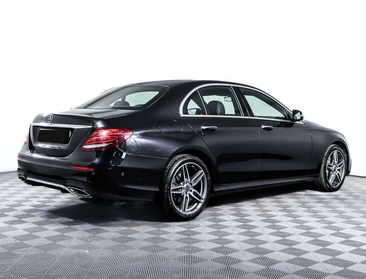 Mercedes-Benz E-Класс 2017 года с пробегом. Фото: #4