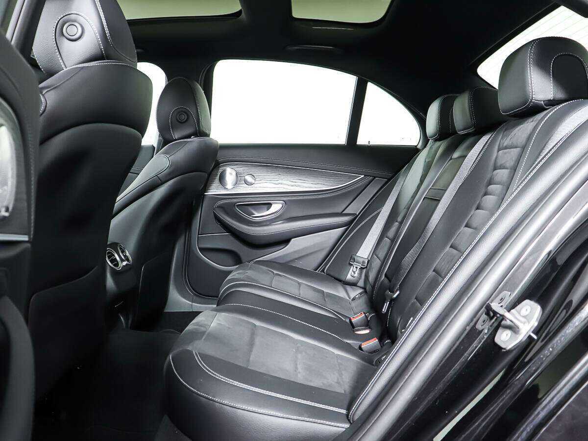 Mercedes-Benz E-Класс 2017 года с пробегом. Фото: #9