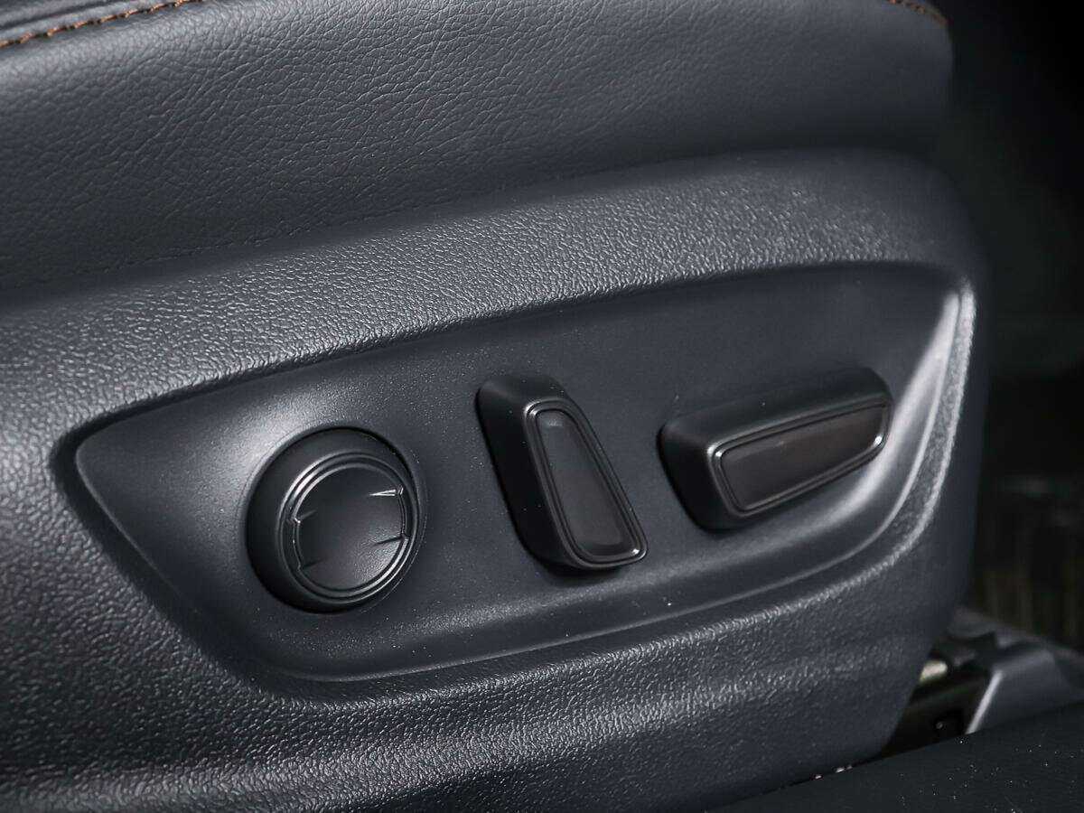 Toyota Camry 2019 года с пробегом. Фото: #12