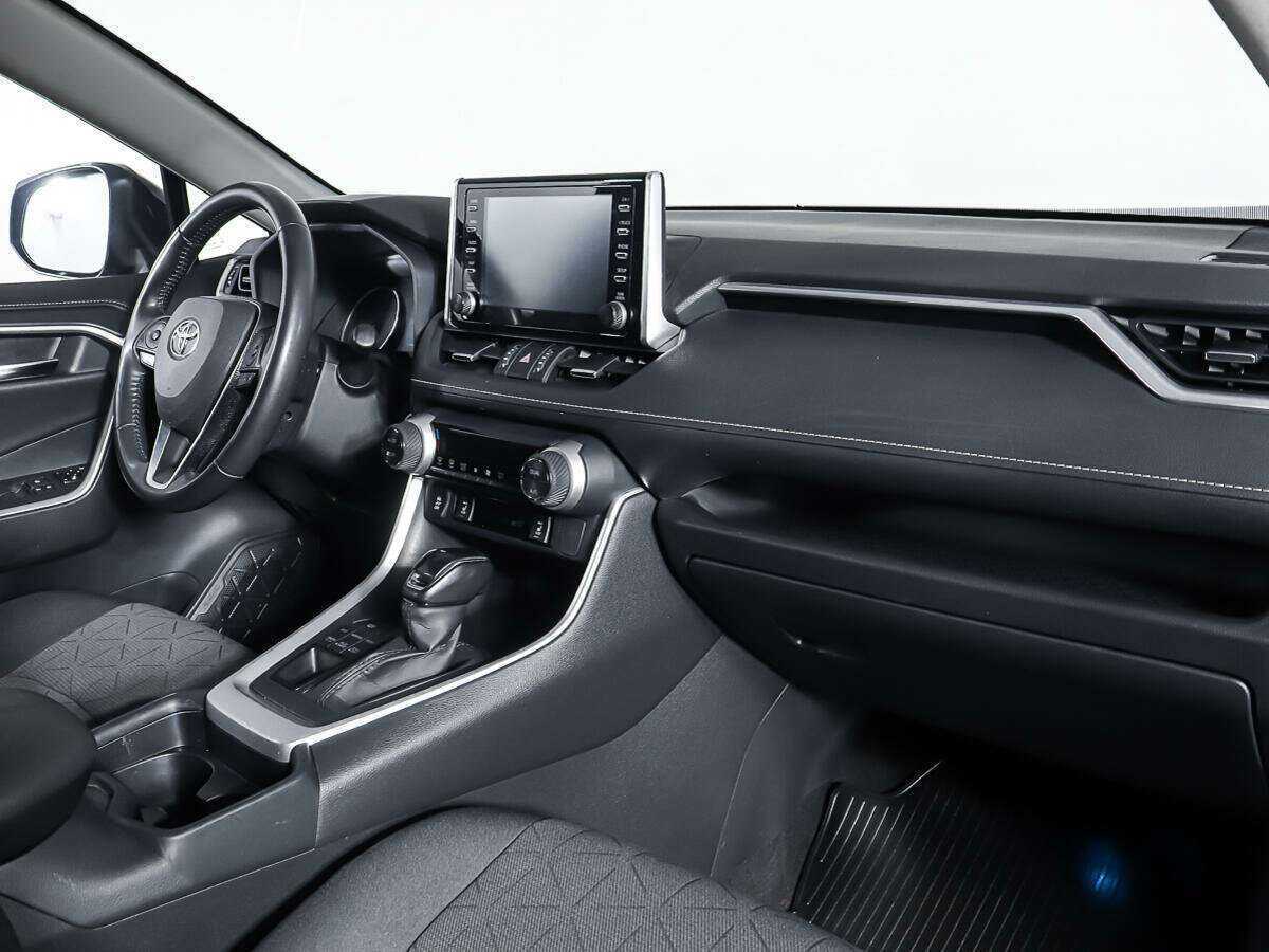 Toyota RAV4 2021 года с пробегом. Фото: #8