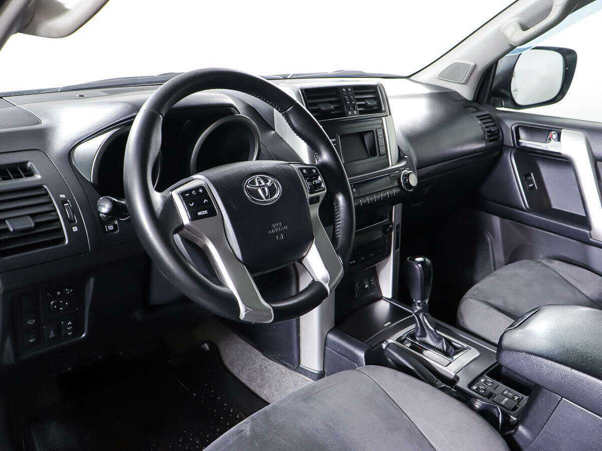 Toyota Land Cruiser Prado 2012 года с пробегом. Фото: #12