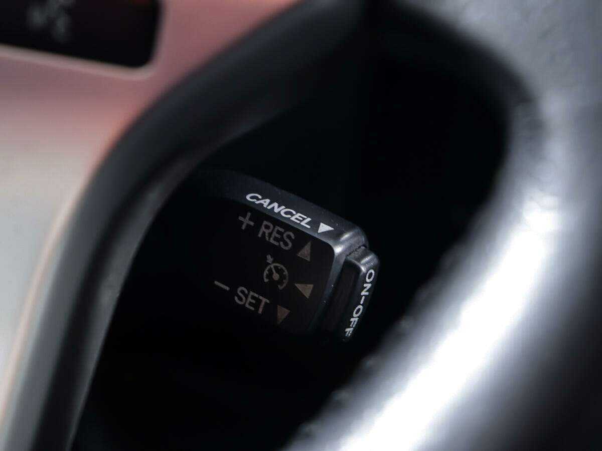 Toyota Land Cruiser Prado 2012 года с пробегом. Фото: #16