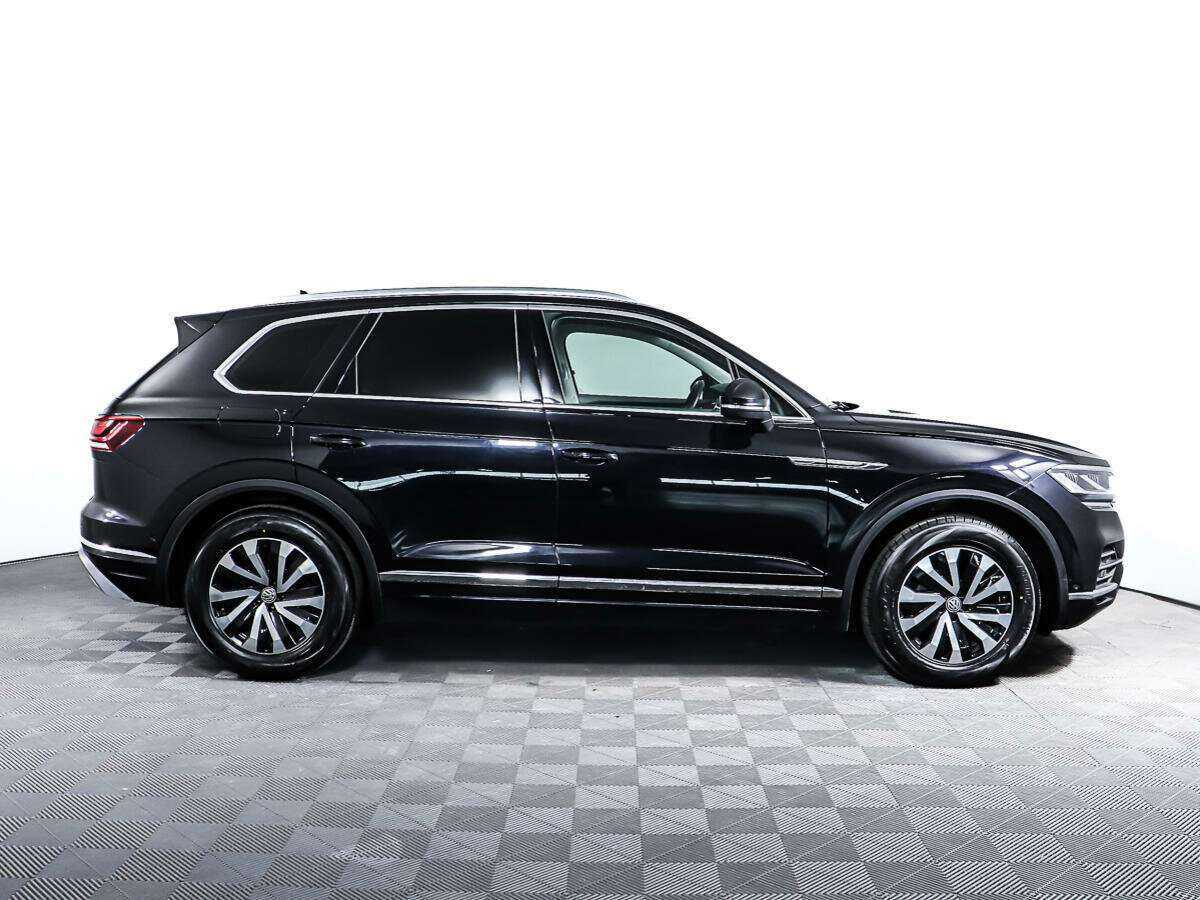Volkswagen Touareg 2020 года с пробегом. Фото: #3