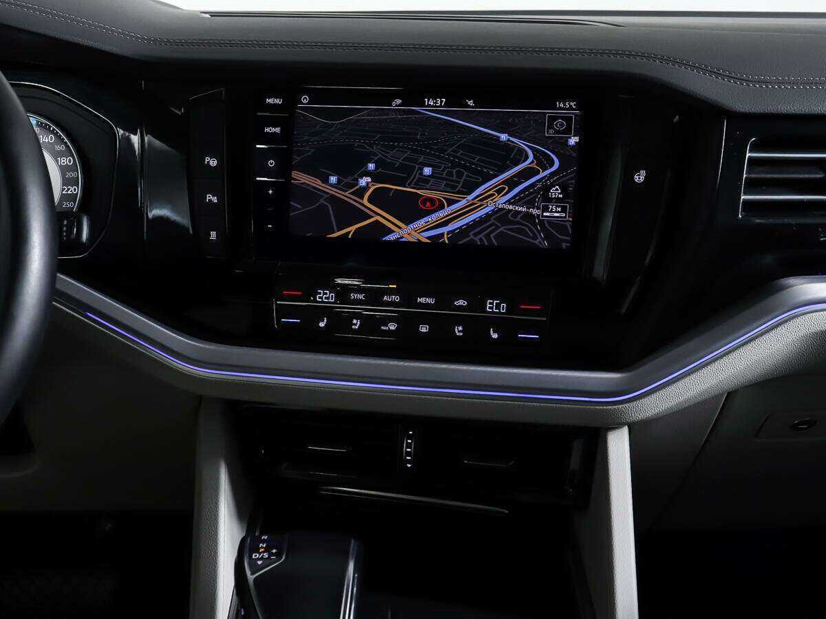 Volkswagen Touareg 2020 года с пробегом. Фото: #12
