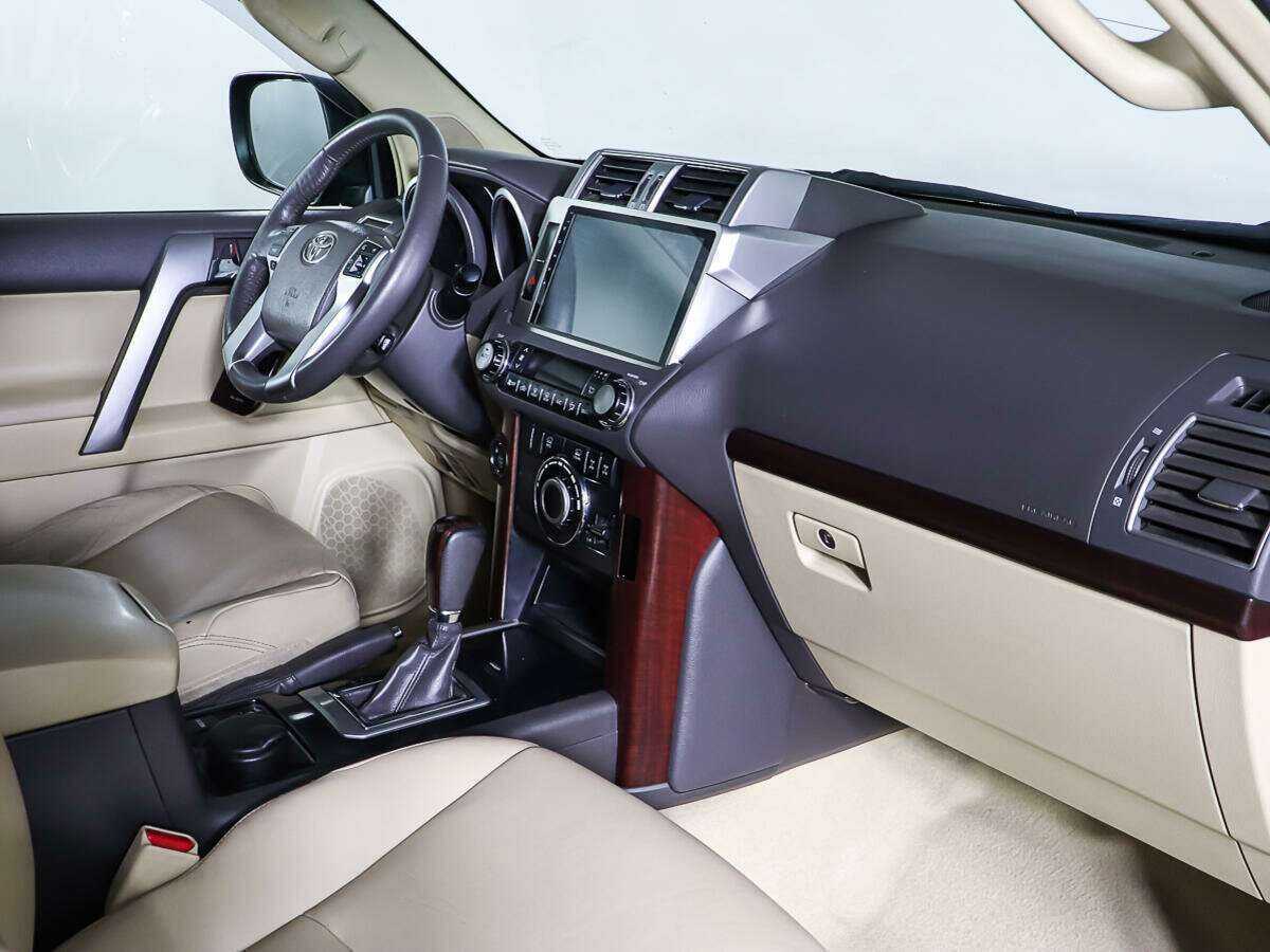 Toyota Land Cruiser Prado 2014 года с пробегом. Фото: #8