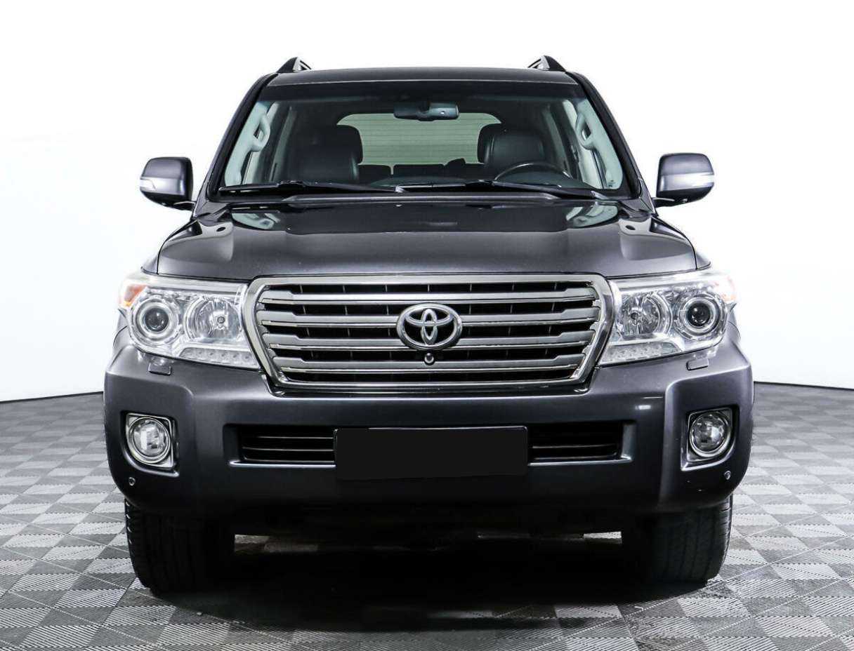Toyota Land Cruiser 2012 года с пробегом. Фото: #1