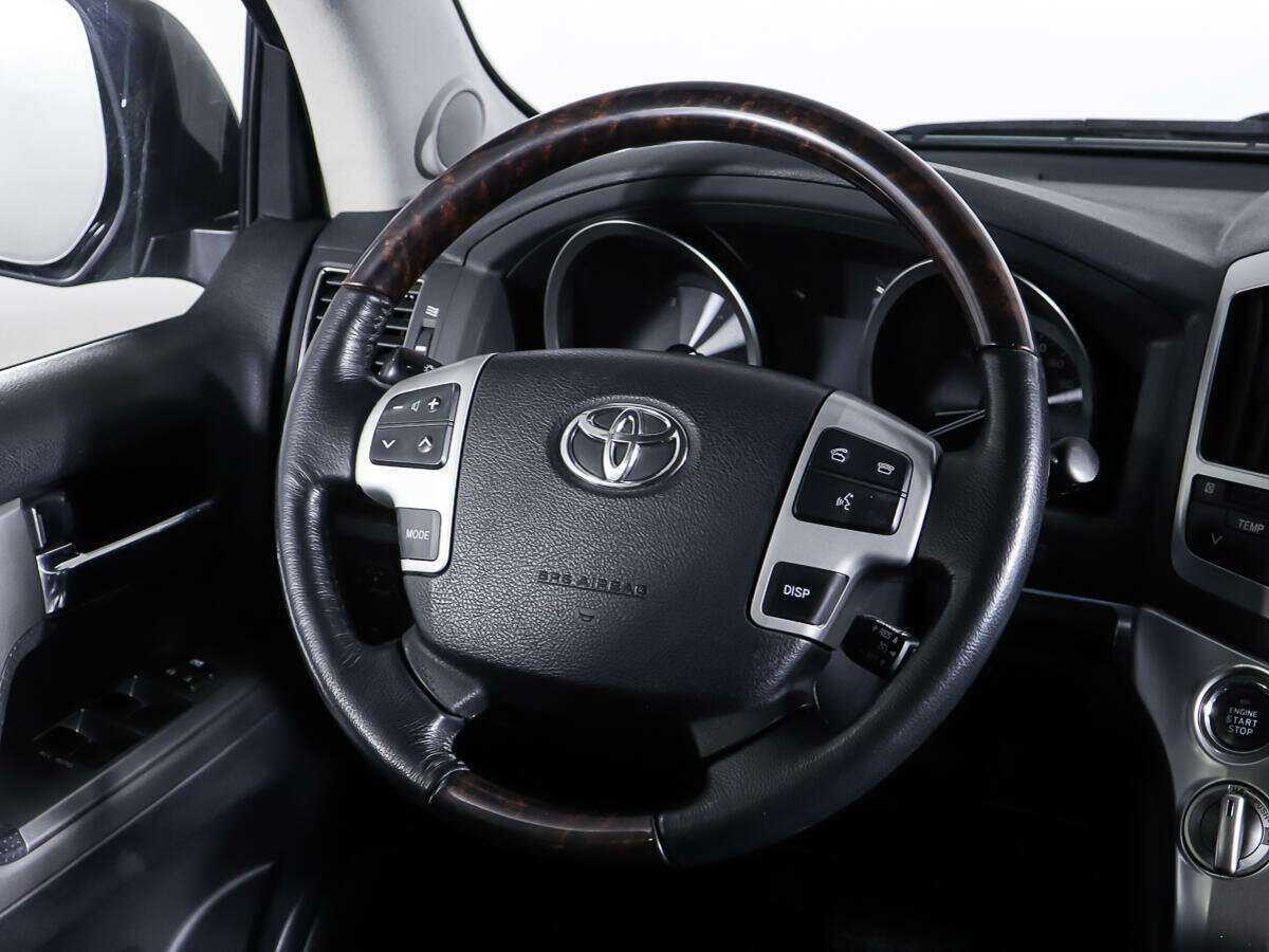 Toyota Land Cruiser 2012 года с пробегом. Фото: #15