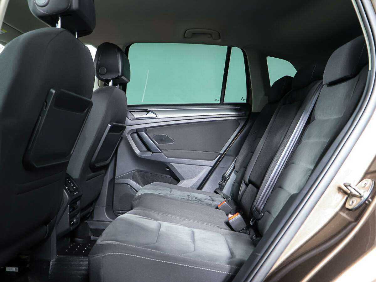 Volkswagen Tiguan 2018 года с пробегом. Фото: #10