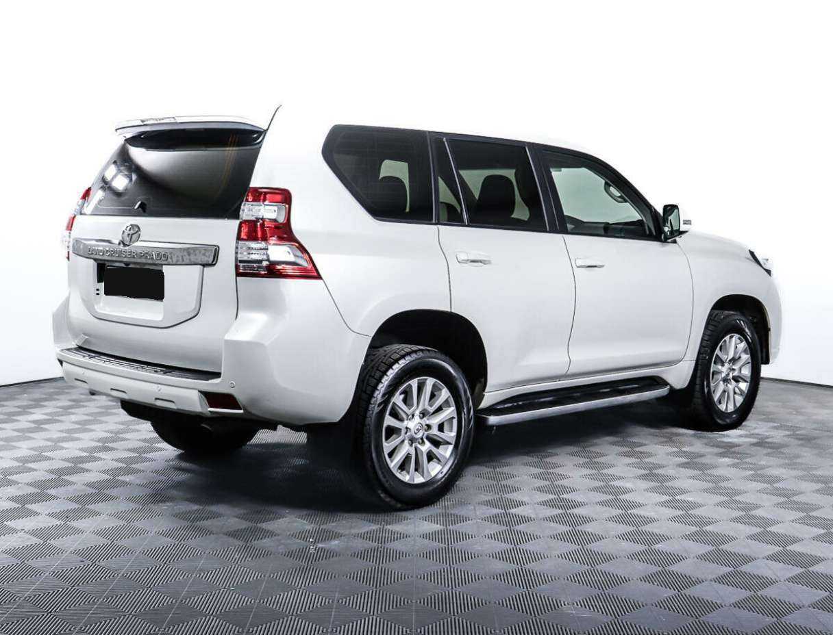 Toyota Land Cruiser Prado 2015 года с пробегом. Фото: #4