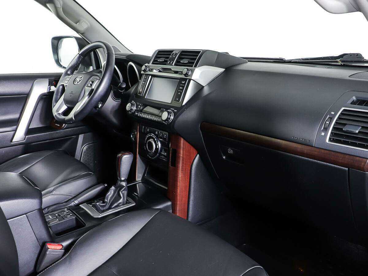 Toyota Land Cruiser Prado 2015 года с пробегом. Фото: #8