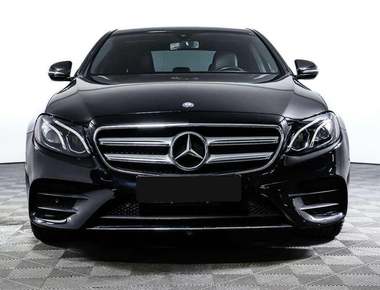 Mercedes-Benz E-Класс 2016 года с пробегом. Фото: #1