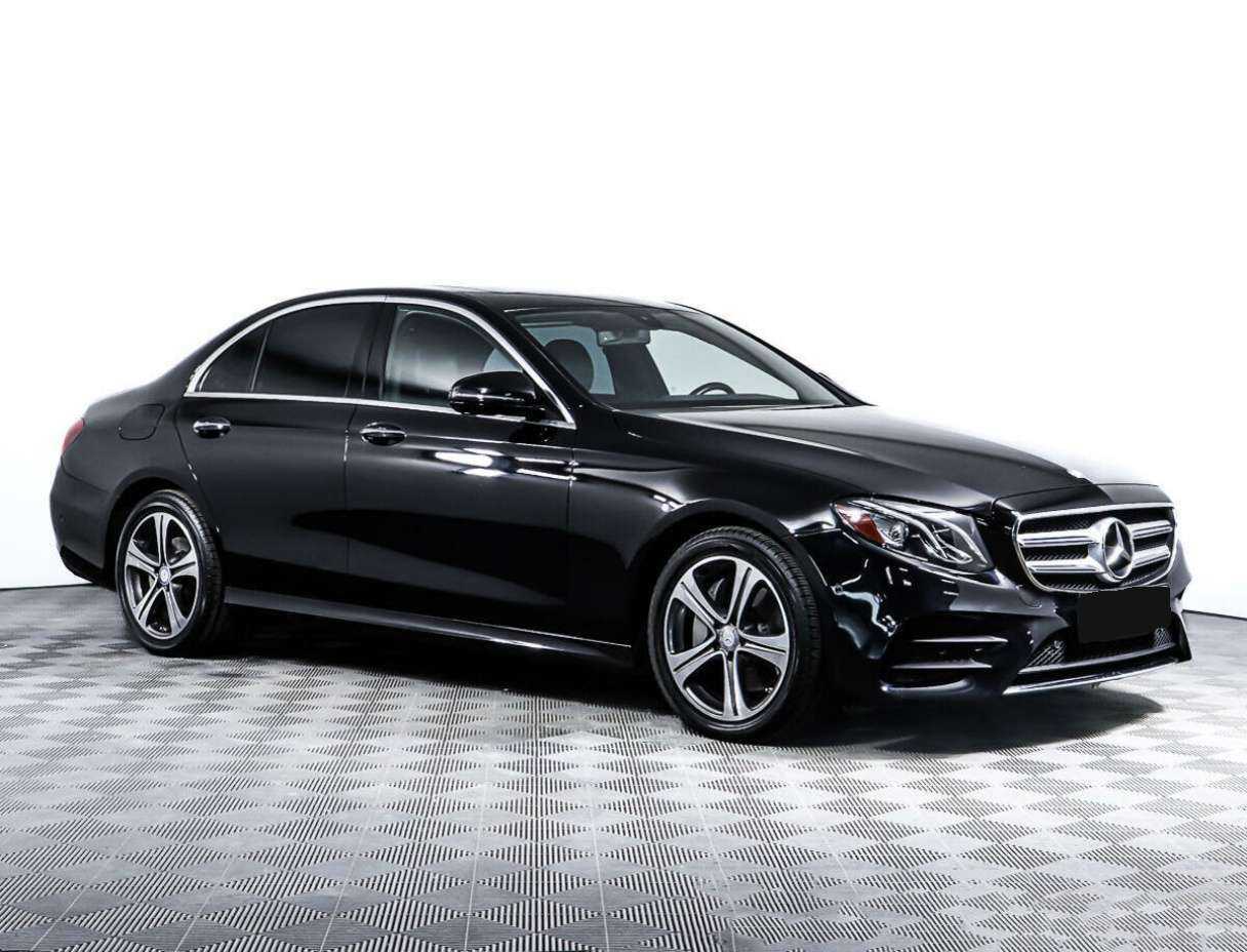 Mercedes-Benz E-Класс 2016 года с пробегом. Фото: #2