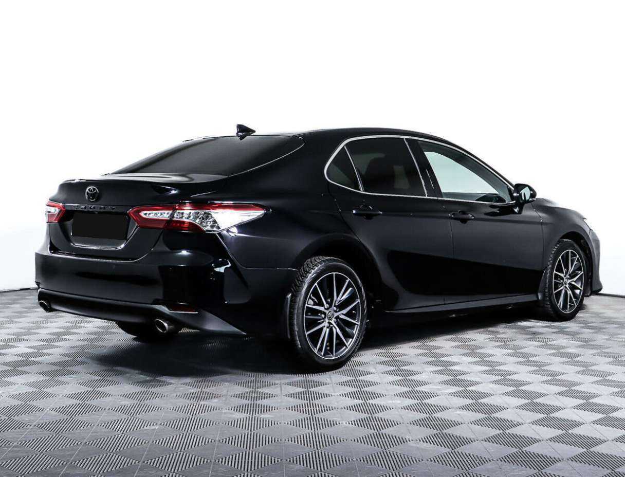 Toyota Camry 2022 года с пробегом. Фото: #3