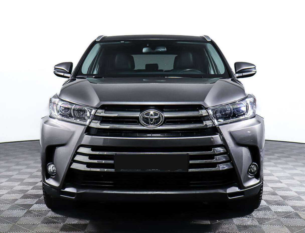 Toyota Highlander 2019 года с пробегом. Фото: #1