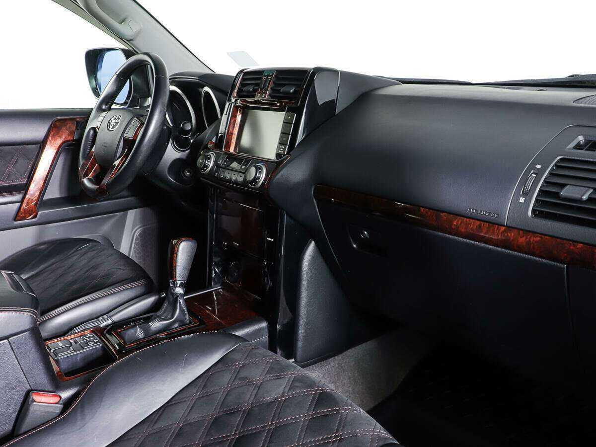 Toyota Land Cruiser Prado 2011 года с пробегом. Фото: #9