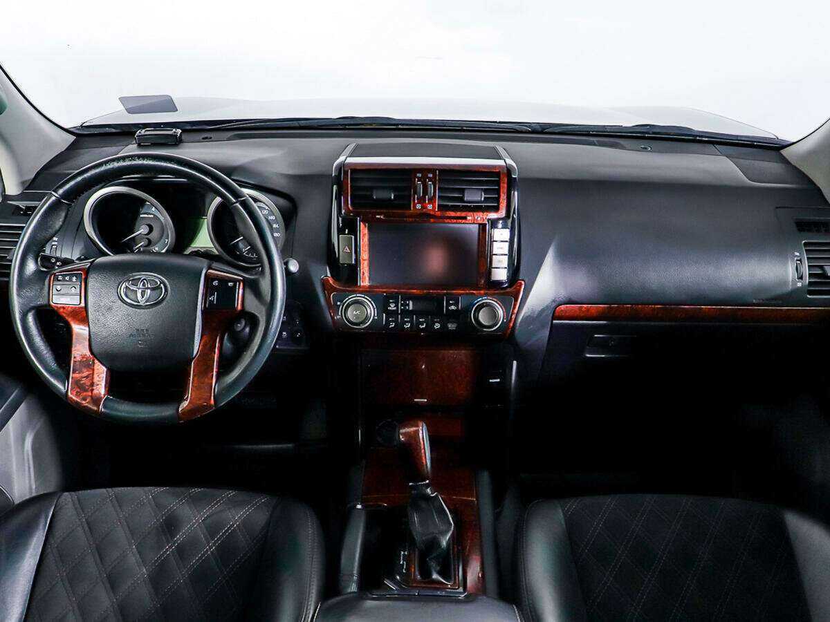 Toyota Land Cruiser Prado 2011 года с пробегом. Фото: #11