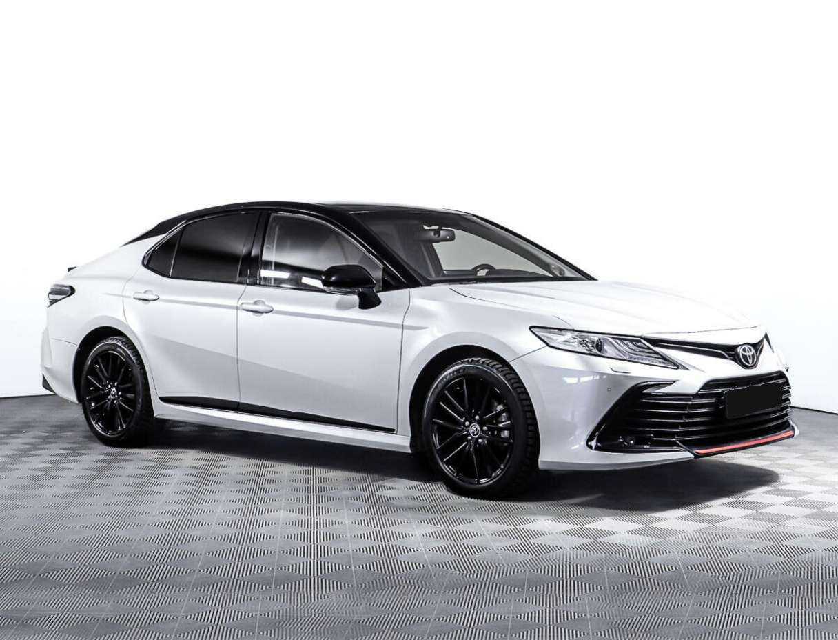 Toyota Camry 2021 года с пробегом. Фото: #2