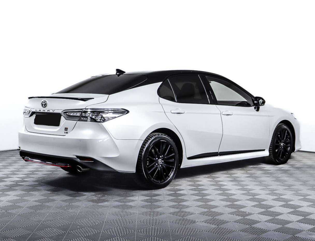 Toyota Camry 2021 года с пробегом. Фото: #4