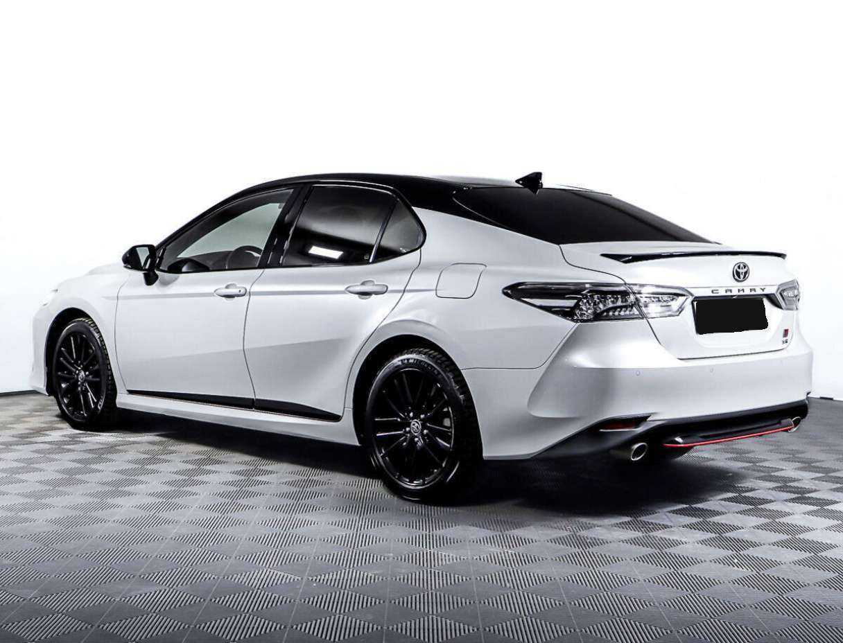 Toyota Camry 2021 года с пробегом. Фото: #5