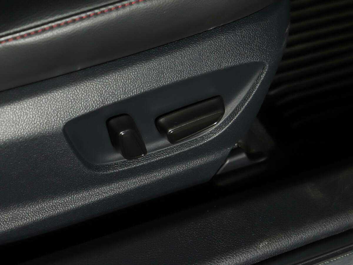 Toyota Camry 2021 года с пробегом. Фото: #15