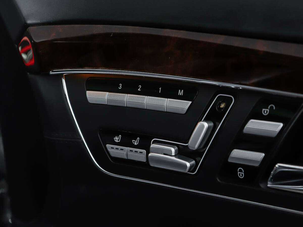 Mercedes-Benz S-Класс 2006 года с пробегом. Фото: #16