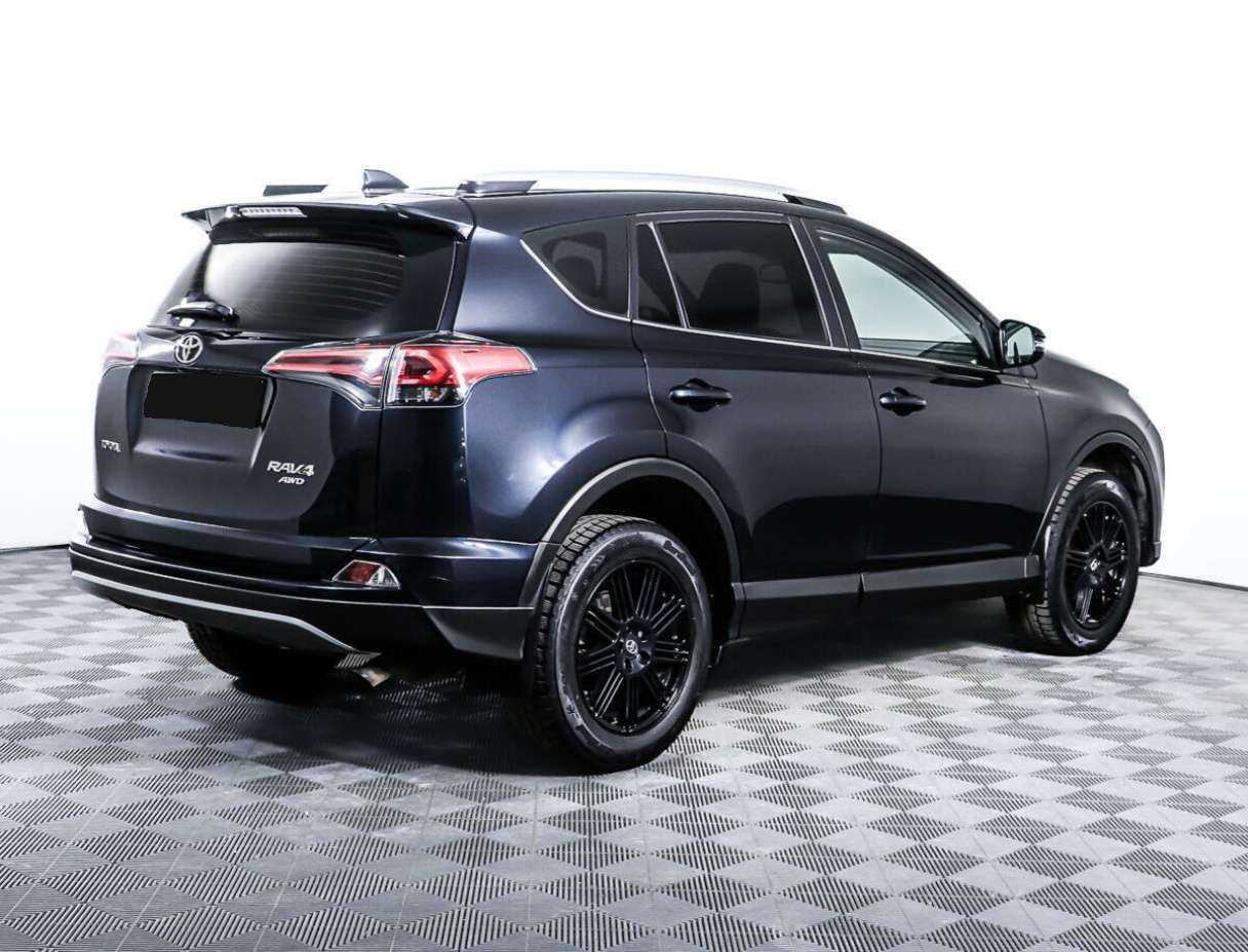 Toyota RAV4 2017 года с пробегом. Фото: #4