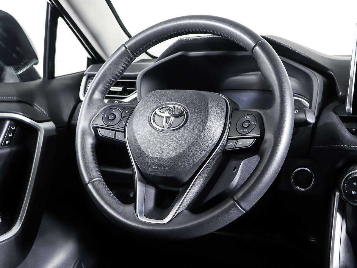 Toyota RAV4 2021 года с пробегом. Фото: #12