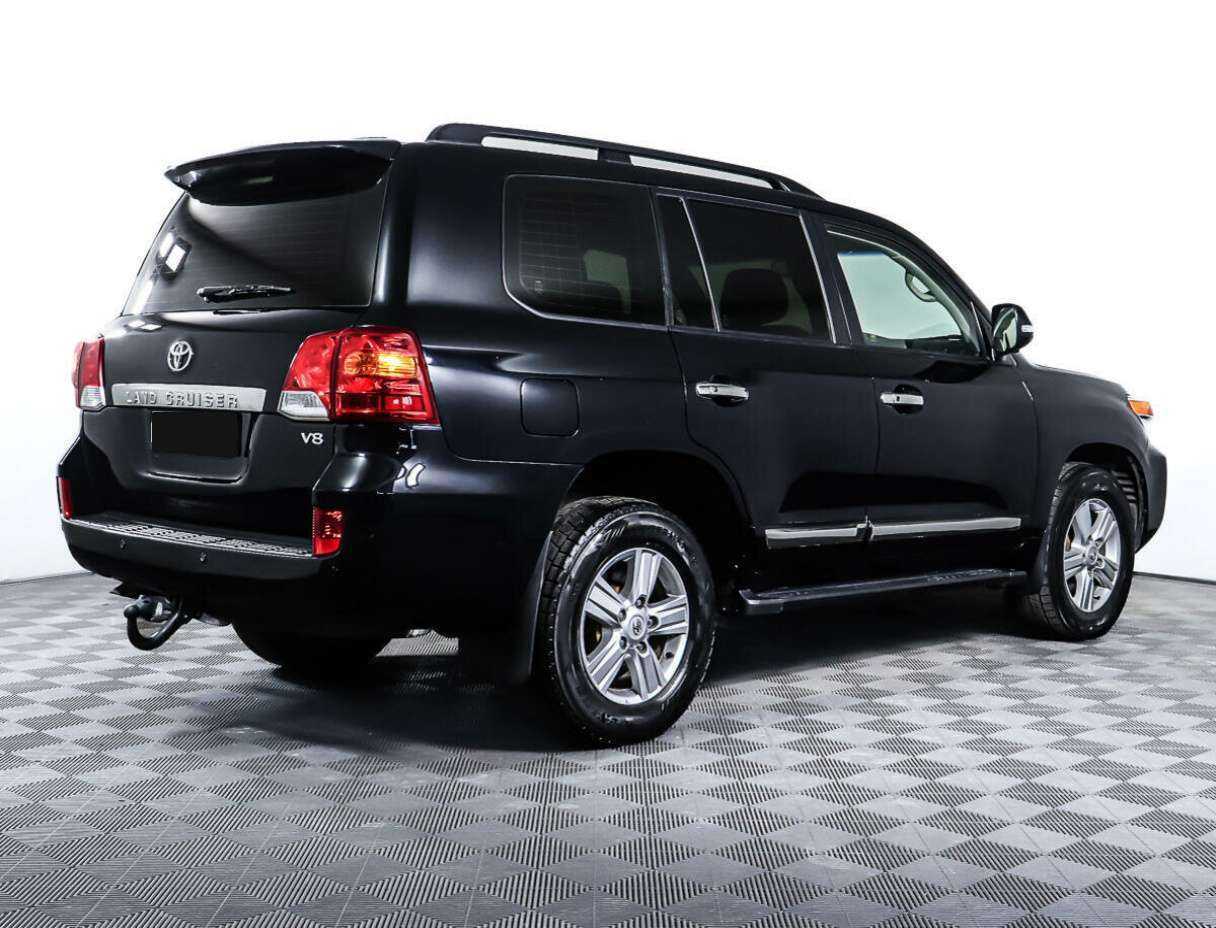 Toyota Land Cruiser 2012 года с пробегом. Фото: #3