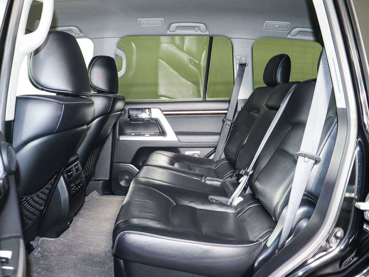 Toyota Land Cruiser 2012 года с пробегом. Фото: #8