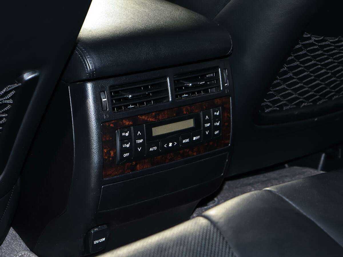 Toyota Land Cruiser 2012 года с пробегом. Фото: #21